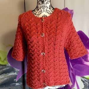 Chas med Yarn Sweater